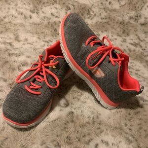 Sketchers Lightweight Sneakers